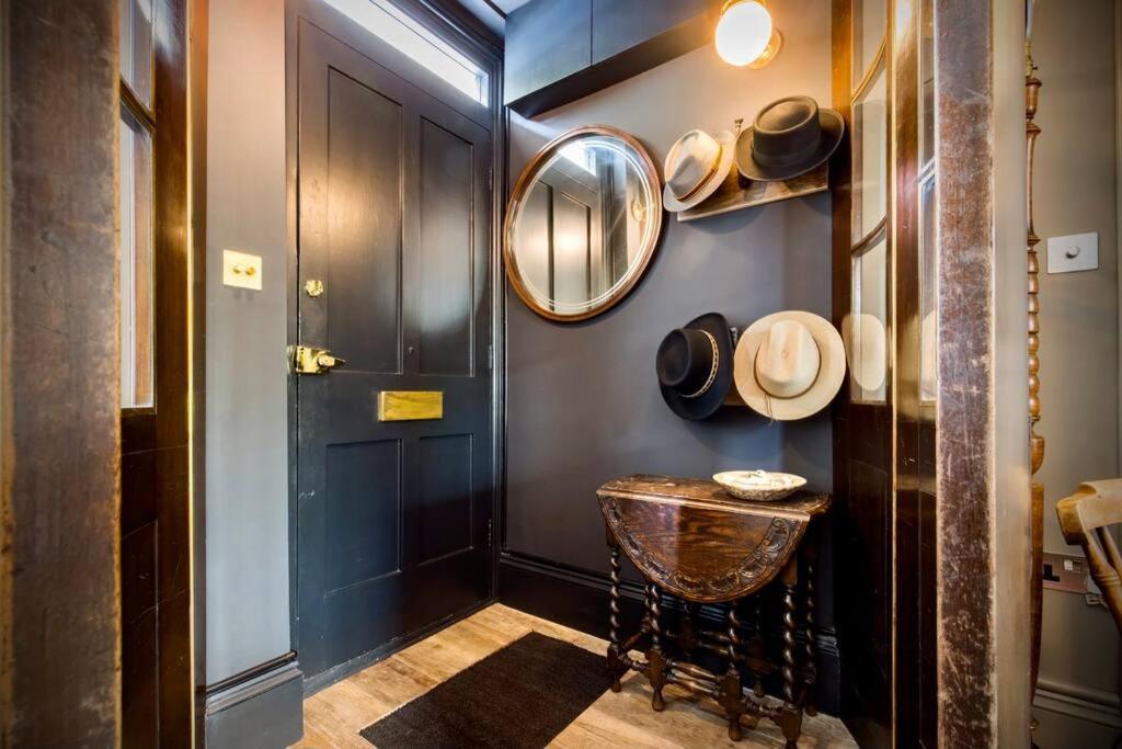 Kings Cross, Self-Contained House & Private Garden Villa London Kültér fotó