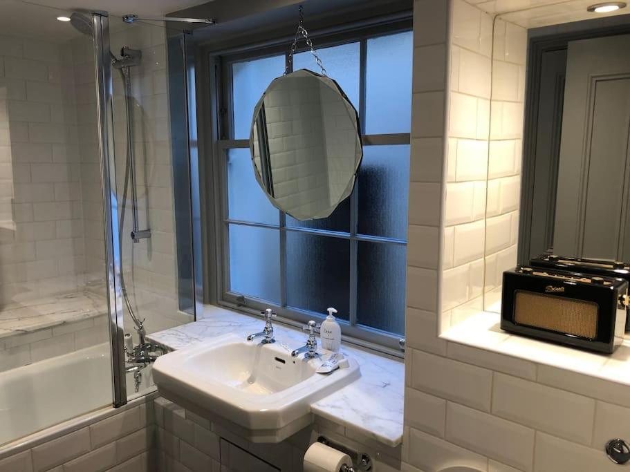 Kings Cross, Self-Contained House & Private Garden Villa London Kültér fotó